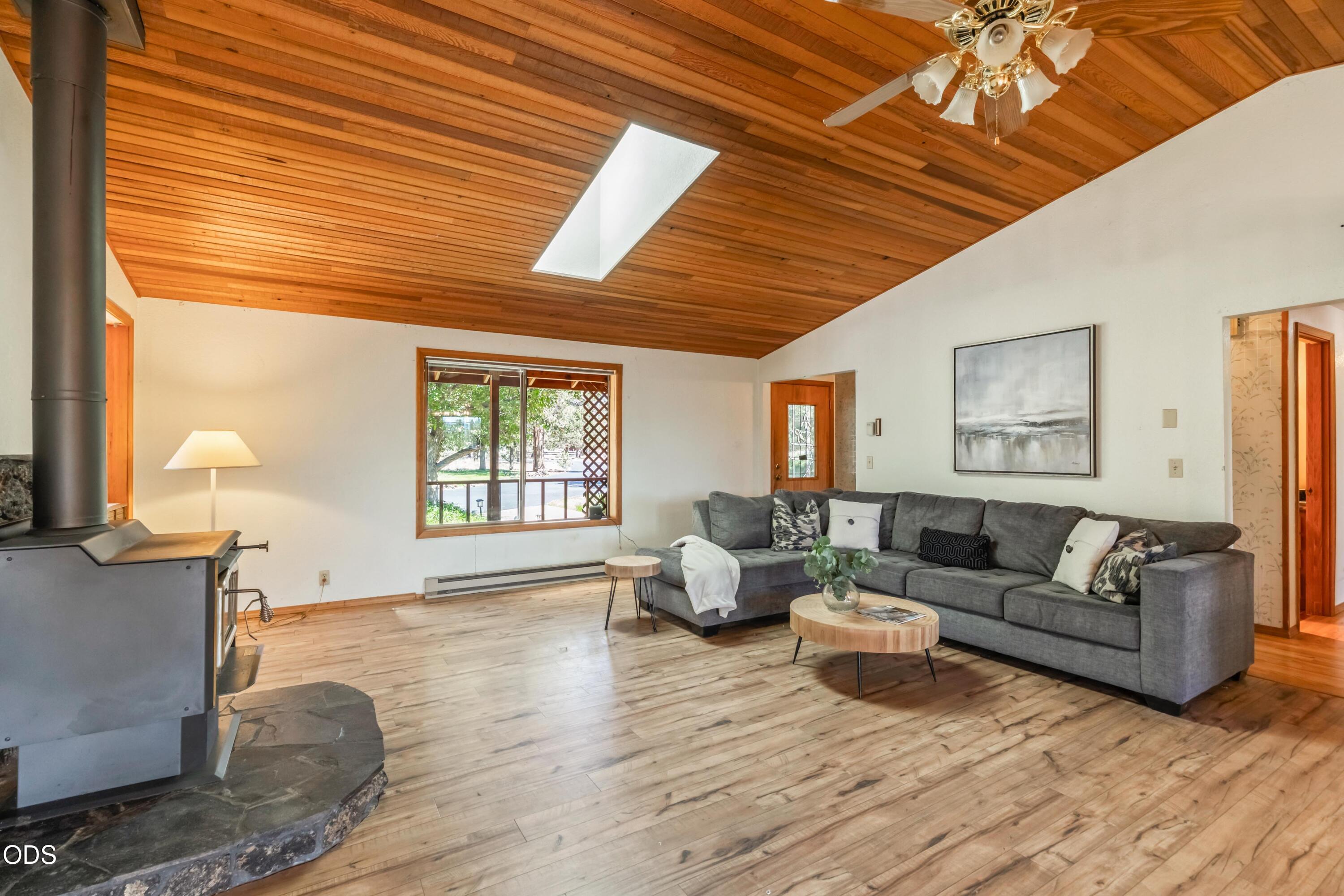 64543 McGrath Road Bend, OR 97701 - Photo 8 of 24
