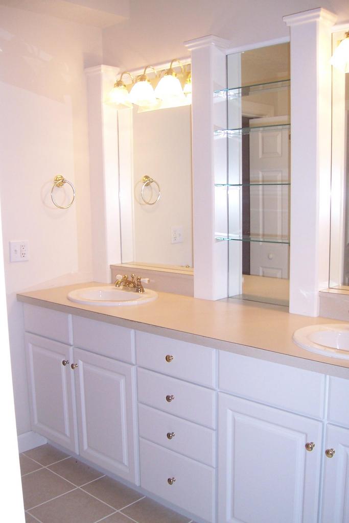 350 Woodbrook Road Moneta, VA 24121 - Photo 10 of 11 Master Bath