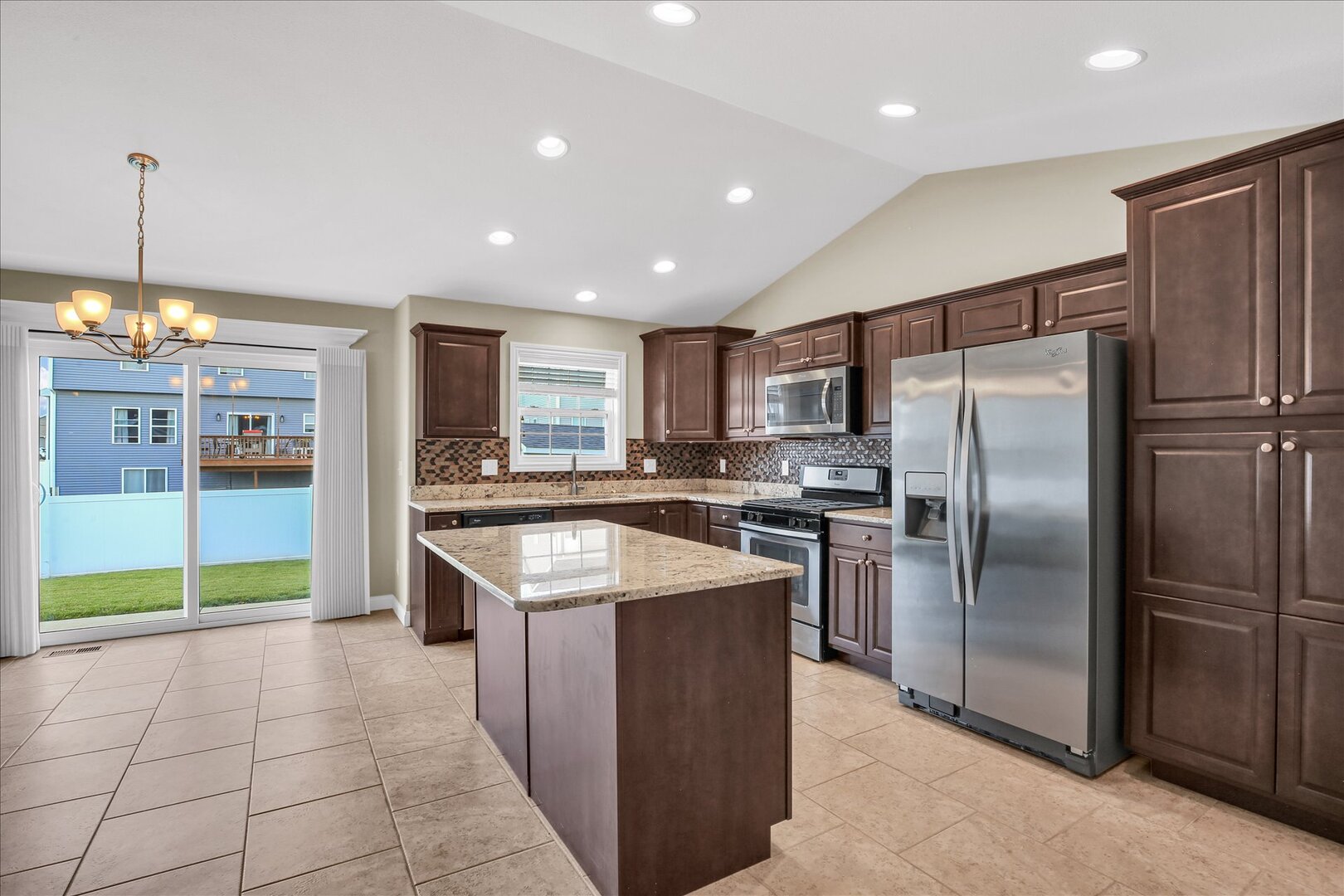 1618 Hunters Ridge Court Mahomet, IL 61853 - Photo 14 of 45
