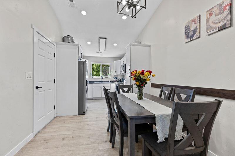 2550 East 610 North, Unit 2 St. George, UT 84790 - Photo 18 of 25 Dinning space unit A