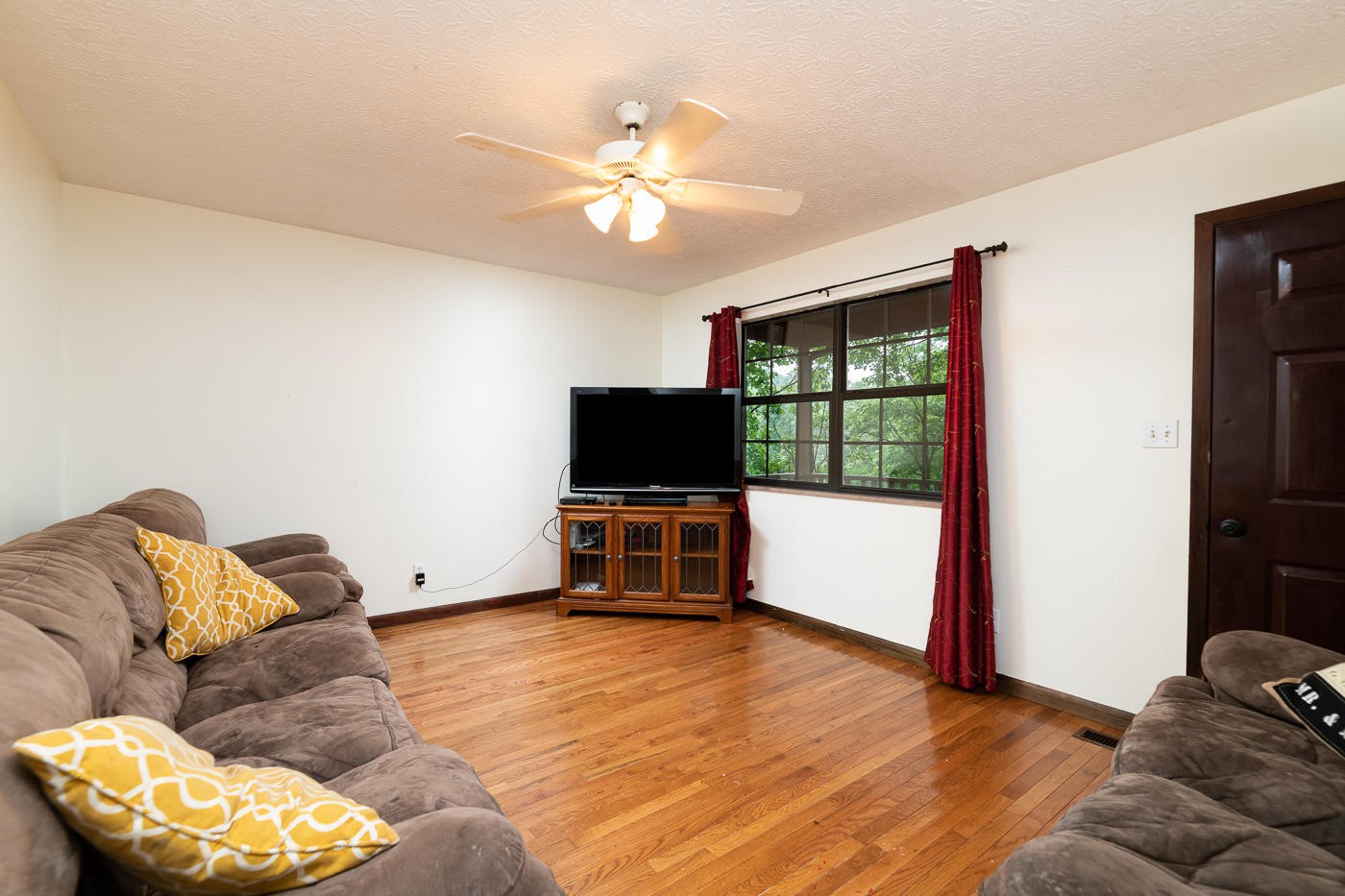 8724 Pedigo Road Powell, TN 37849 - Photo 9 of 19 Gallery Image 9