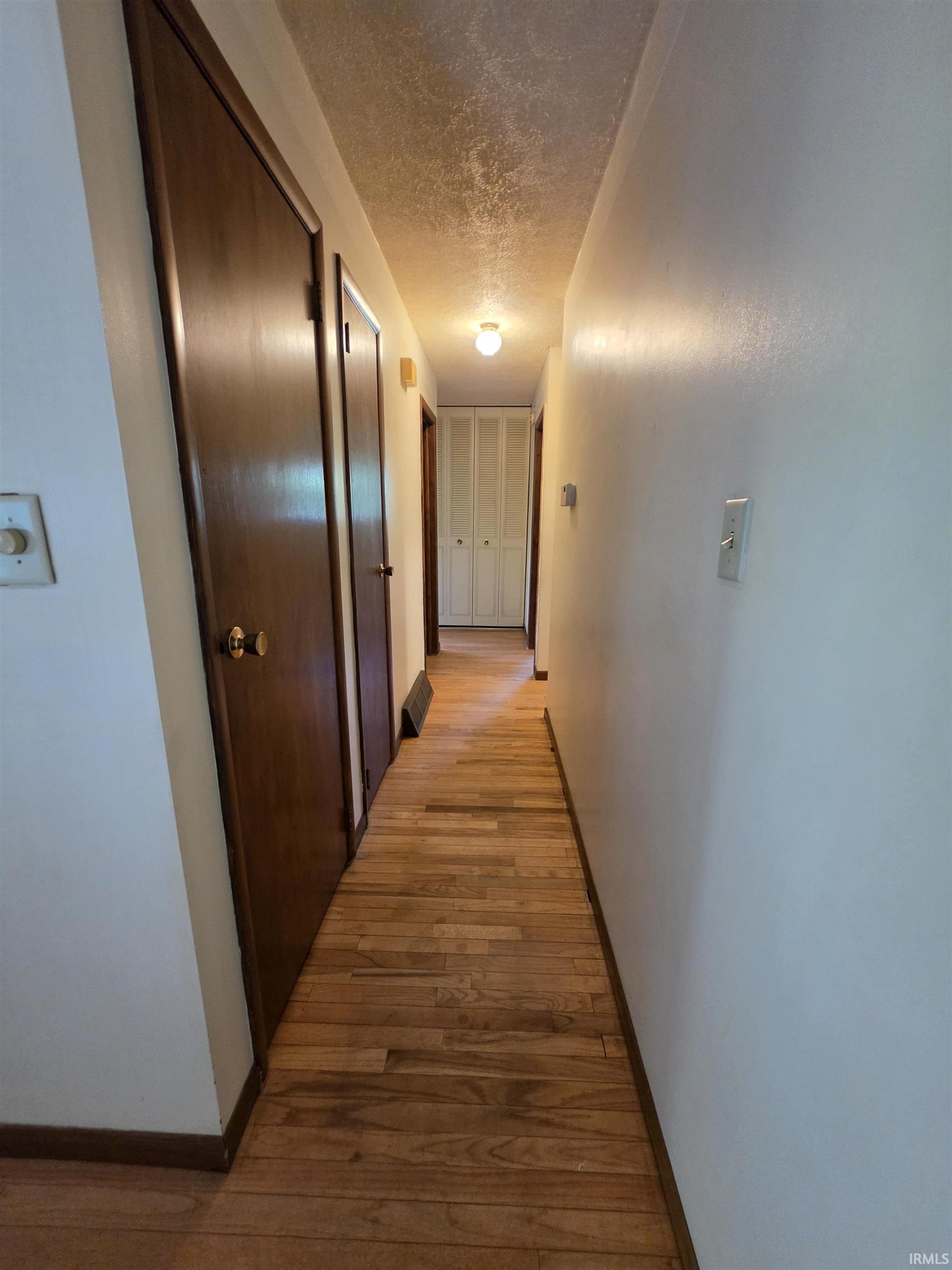 4625 North Ridgewood Drive Bloomington, IN 47404 - Photo 13 of 36