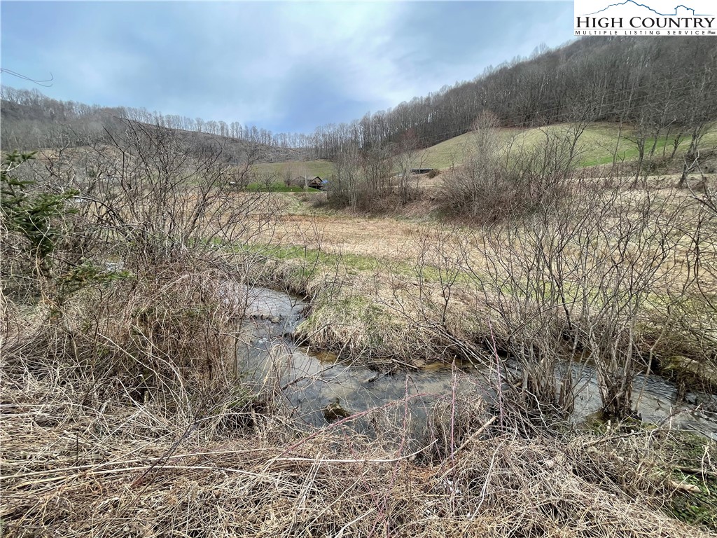 1275 Big Windfall Road Lansing, NC 28643 - Photo 12 of 43 Gallery Image 12