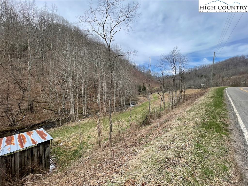 1275 Big Windfall Road Lansing, NC 28643 - Photo 15 of 43 Gallery Image 15