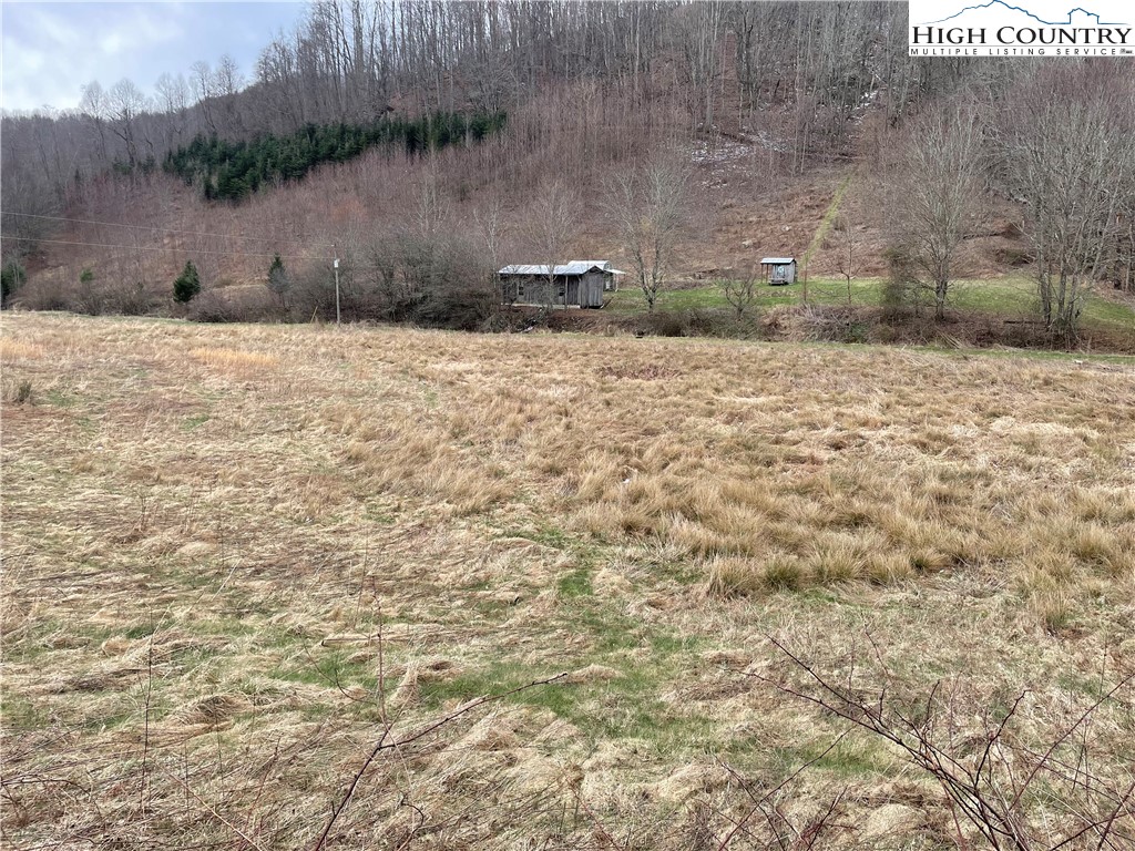1275 Big Windfall Road Lansing, NC 28643 - Photo 16 of 43 Gallery Image 16