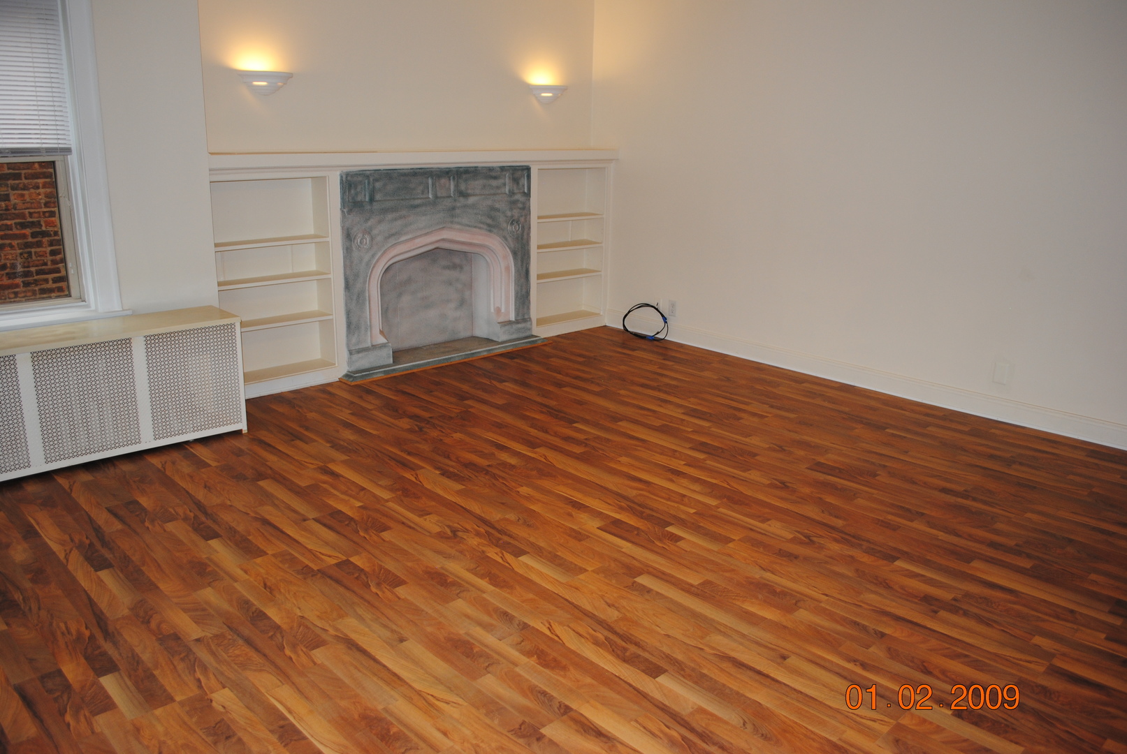 7635 South Yates Boulevard Chicago, IL 60649 - Photo 5 of 17 a room with a bed and cabinets