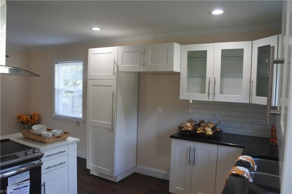 3813 High Point Road Winston-Salem, NC 27107 - Photo 3 of 26 Gallery Image 3