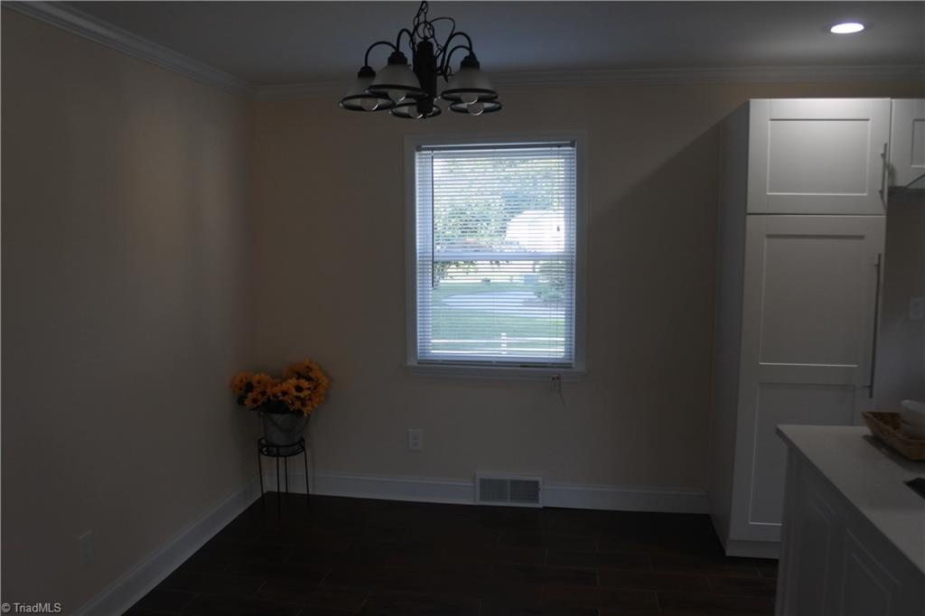 3813 High Point Road Winston-Salem, NC 27107 - Photo 4 of 26 Gallery Image 4