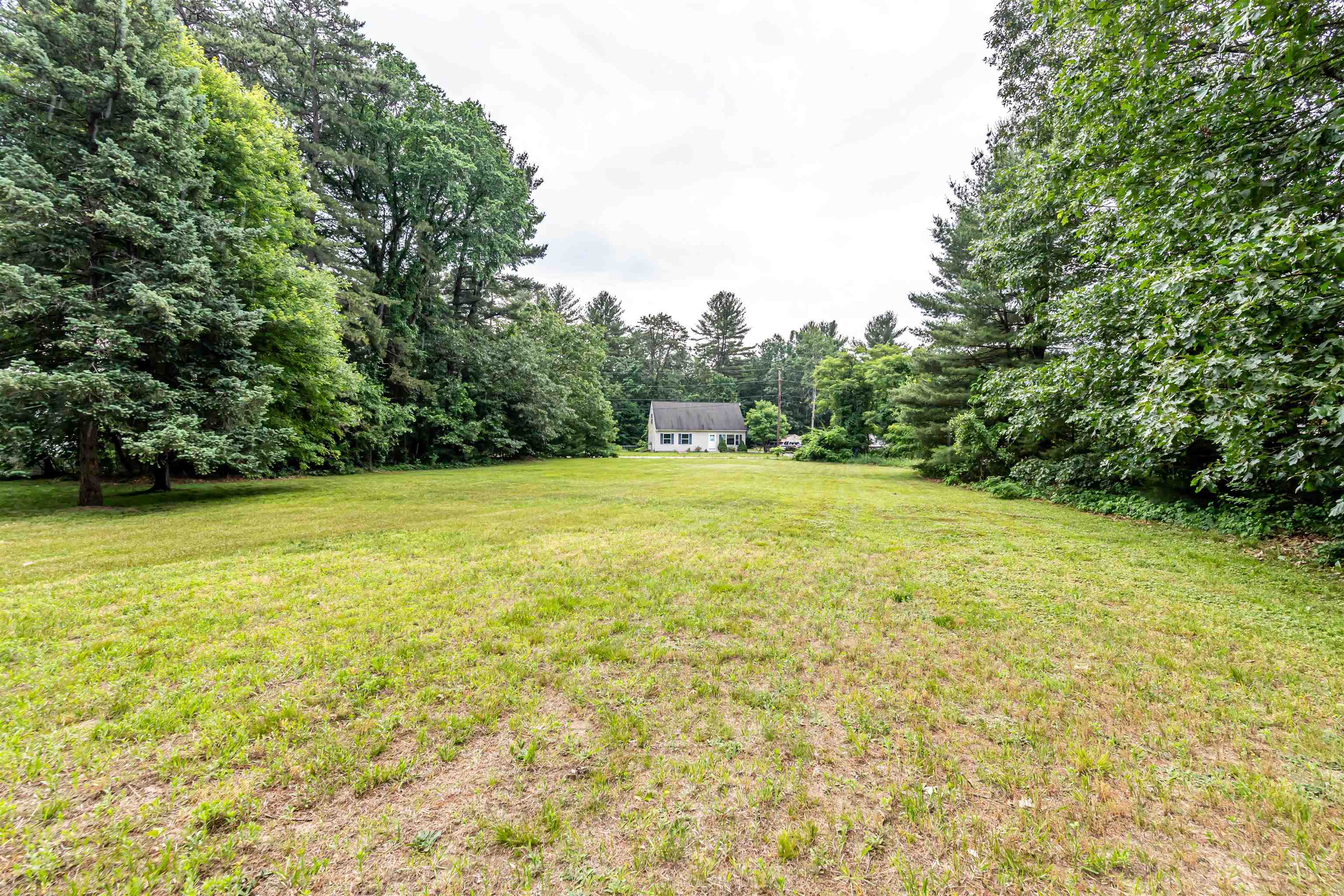 7 Burnham Road Hudson, NH 03051 - Photo 11 of 31 Gallery Image 11