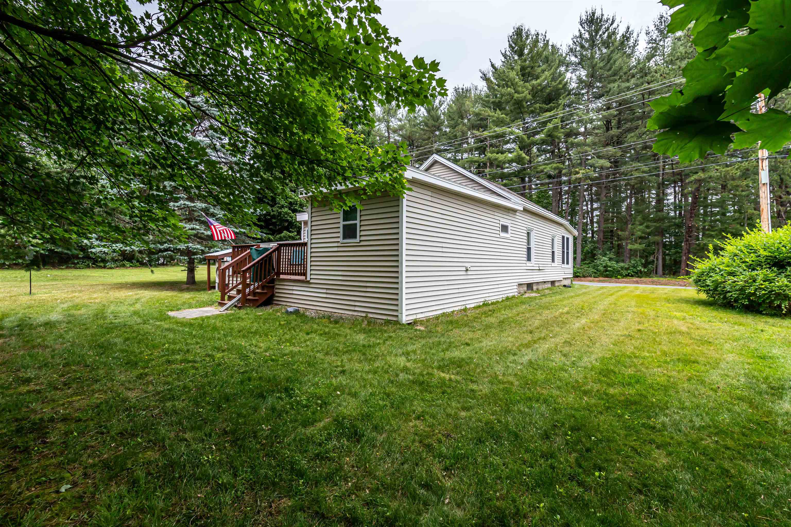 7 Burnham Road Hudson, NH 03051 - Photo 9 of 31 Gallery Image 9
