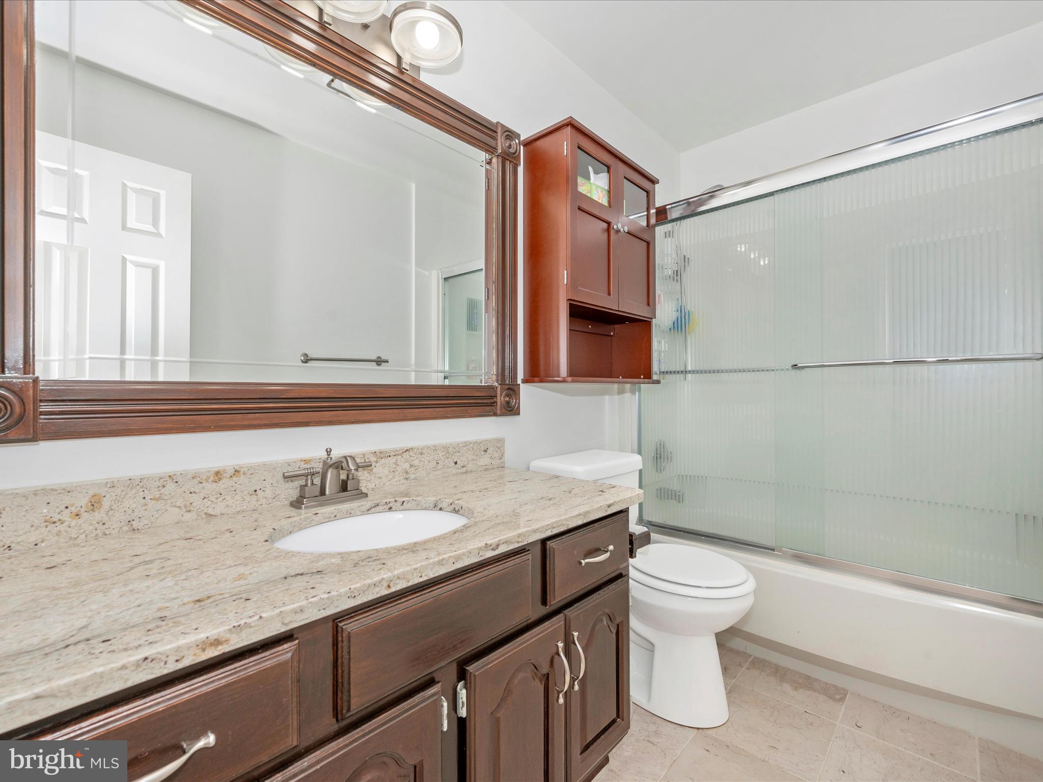 1813 Winston Drive Hagerstown, MD 21740 - Photo 29 of 57 Bathroom