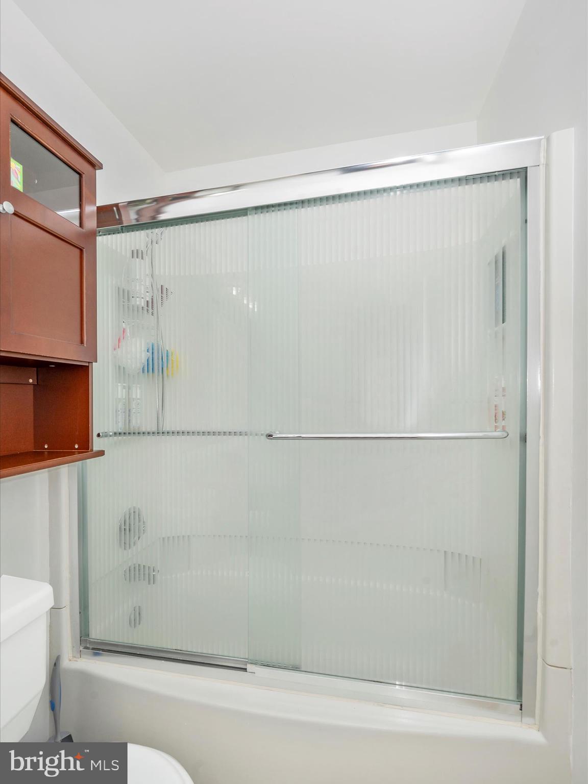 1813 Winston Drive Hagerstown, MD 21740 - Photo 31 of 57 Bathroom