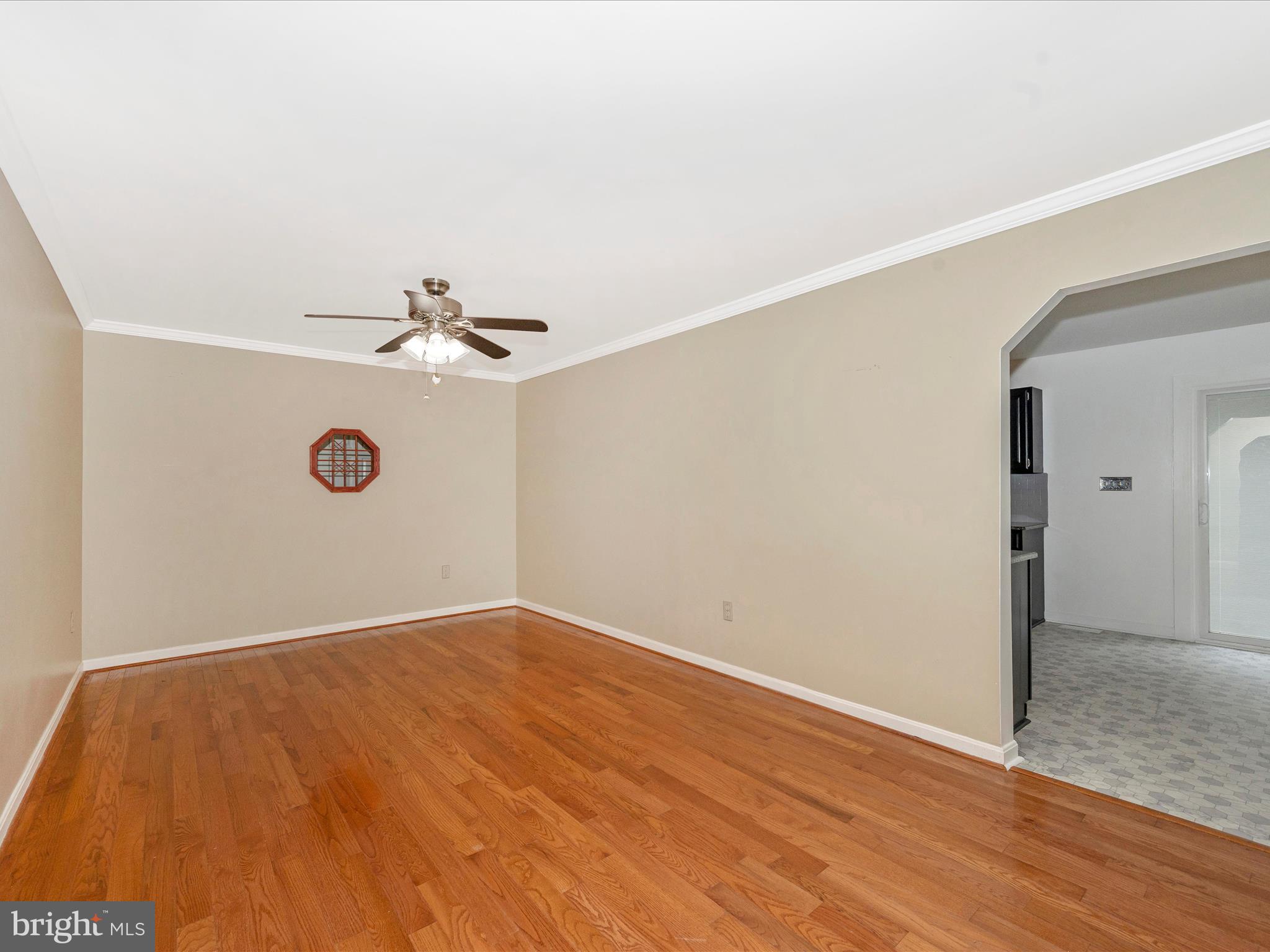 1813 Winston Drive Hagerstown, MD 21740 - Photo 6 of 57 Dining Room