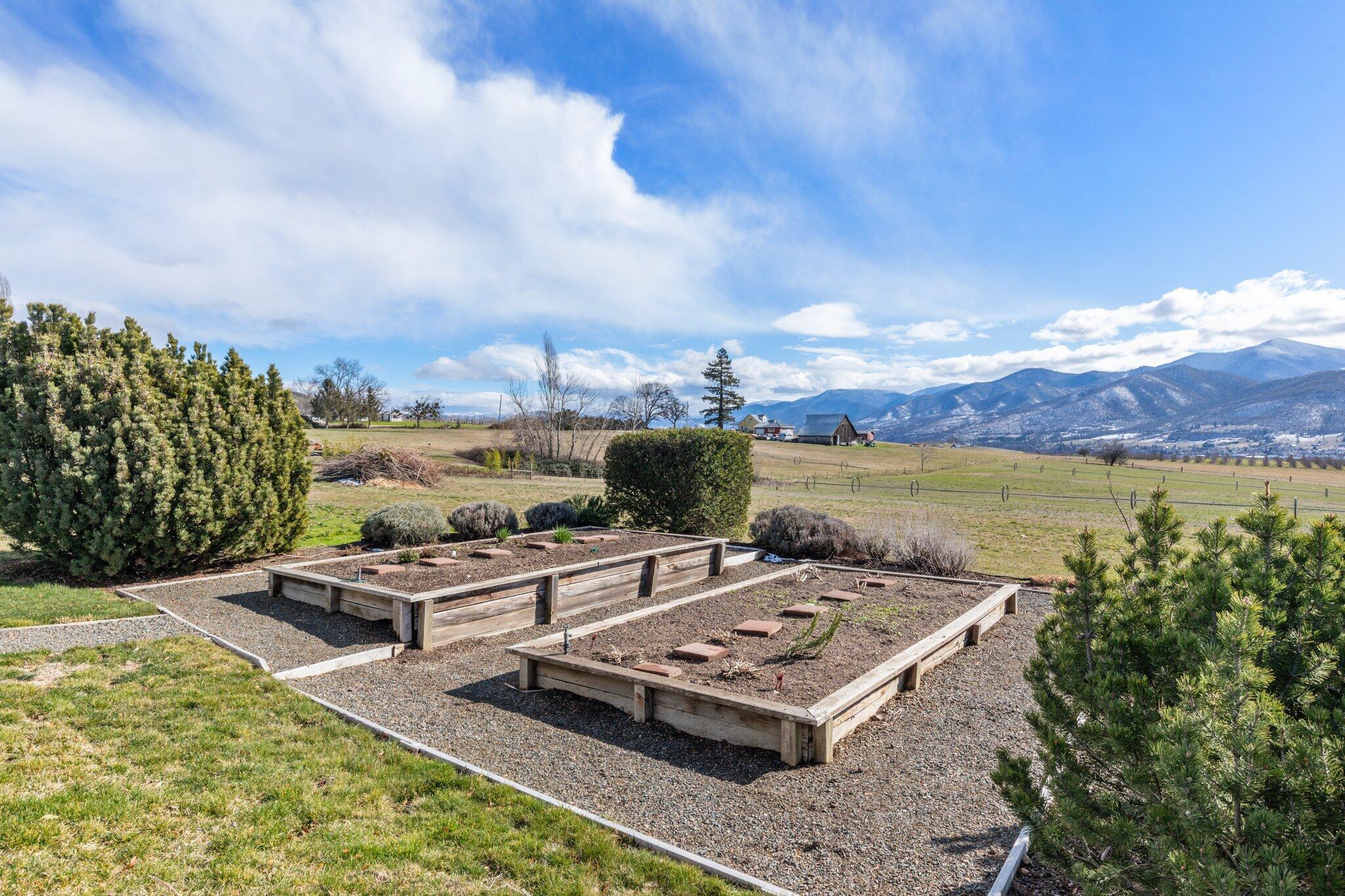 5710 Amerman Road Ashland, OR 97520 - Photo 56 of 76 56-web-or-mls-WCIL0203
