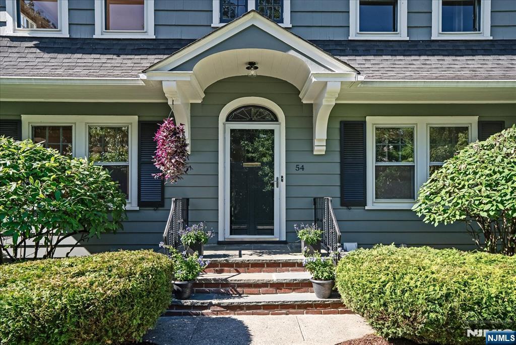 54 Aubrey Road Montclair, NJ 07043 - Photo 2 of 31