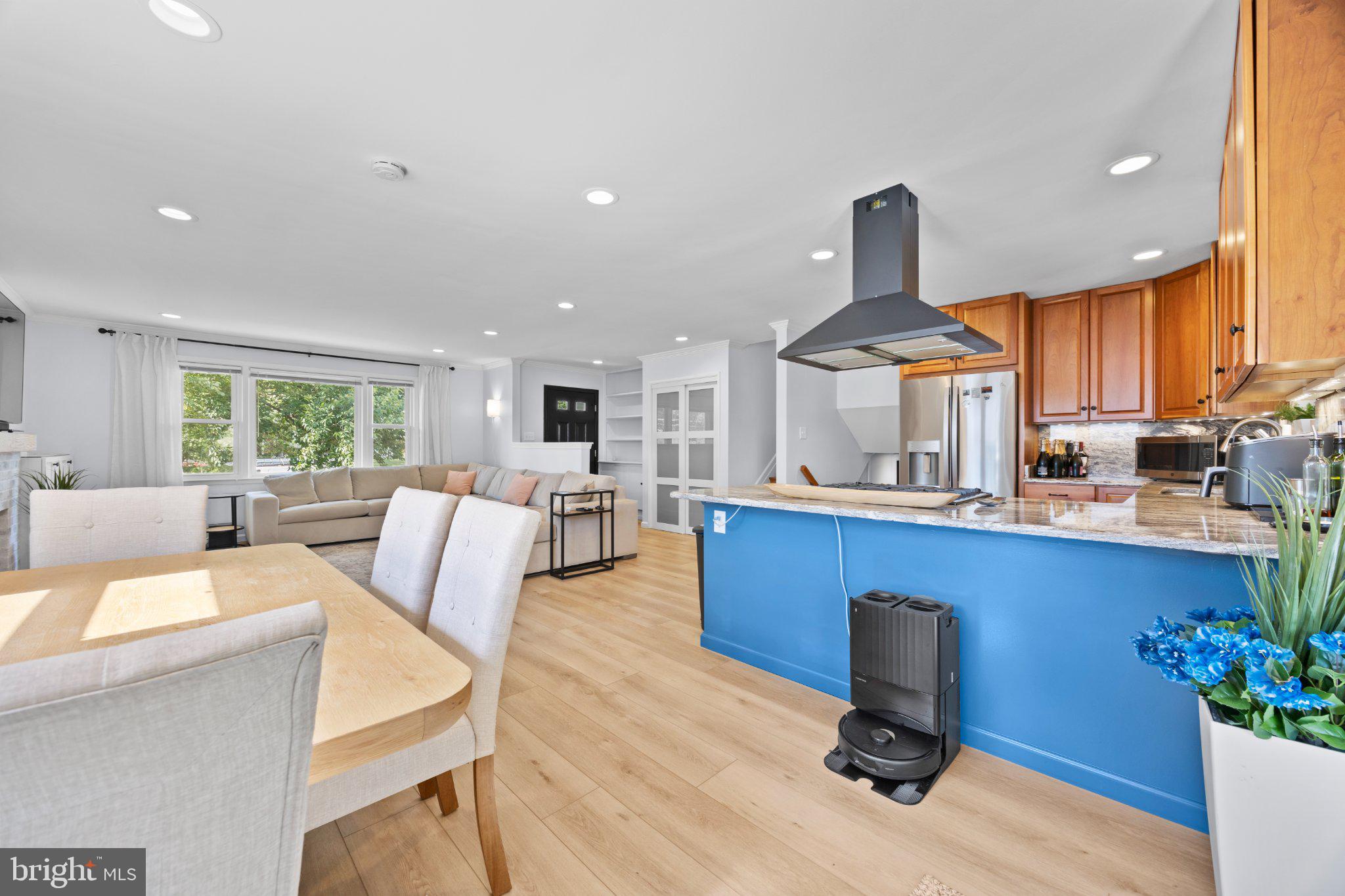 6705 New Hope Drive Springfield, VA 22151 - Photo 19 of 67 Bright and airy open-concept space.