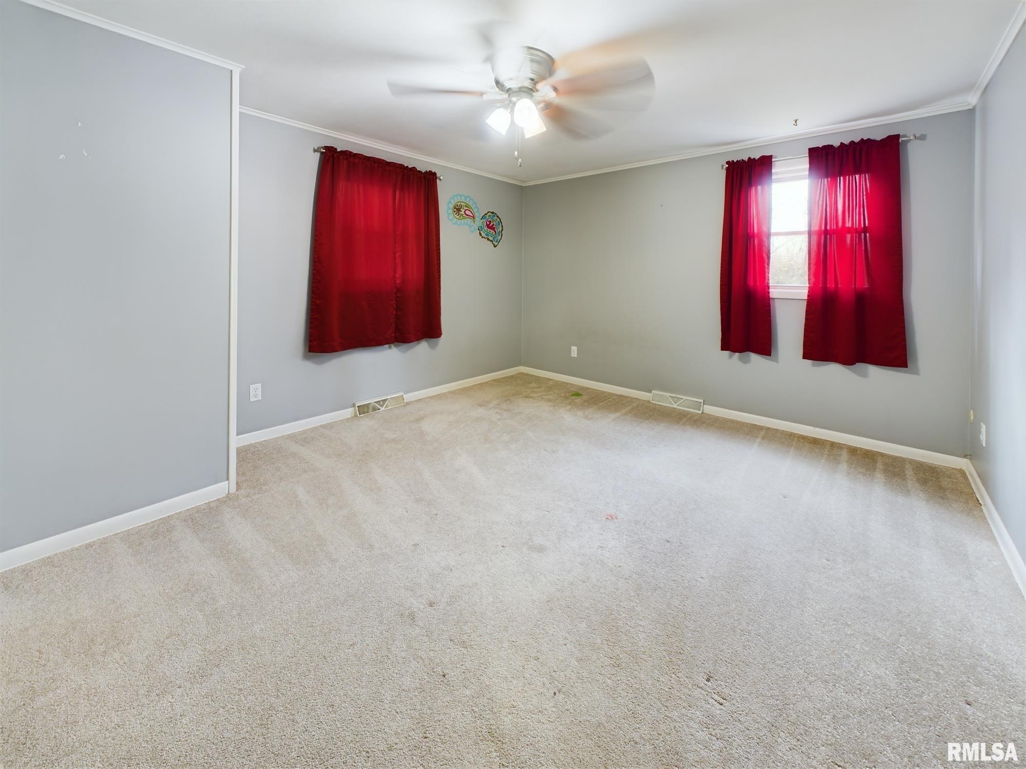 13985 Harris Road Athens, IL 62613 - Photo 8 of 17 Gallery Image 8