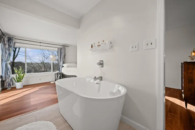 $749,000 | 2511 Riverwood Terrace, St. Joseph, MI 49085