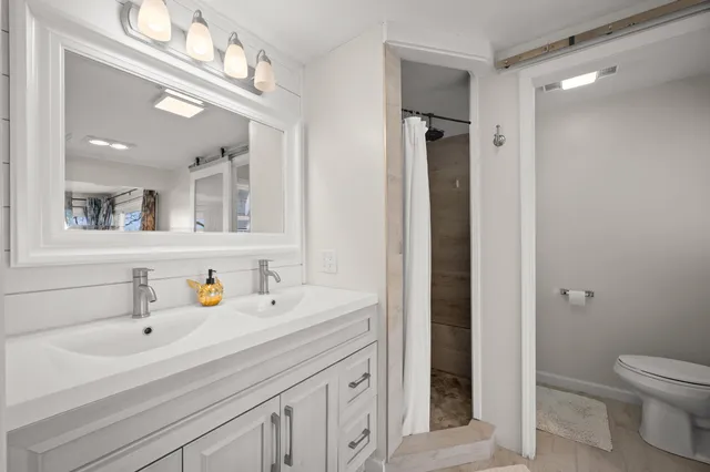 $749,000 | 2511 Riverwood Terrace, St. Joseph, MI 49085