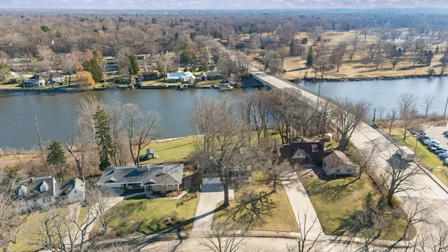 $749,000 | 2511 Riverwood Terrace, St. Joseph, MI 49085