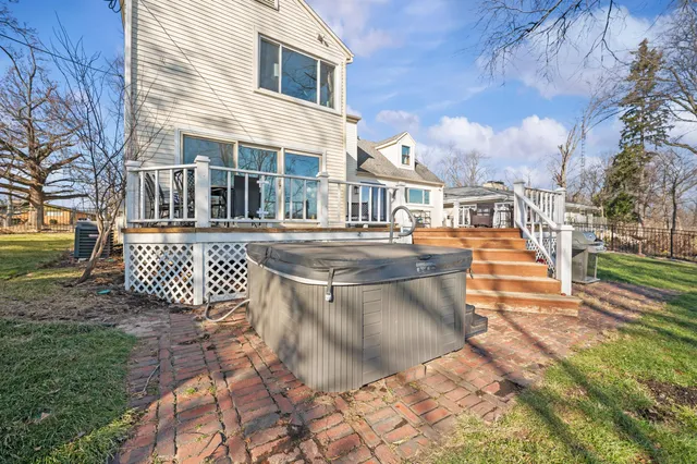 $749,000 | 2511 Riverwood Terrace, St. Joseph, MI 49085