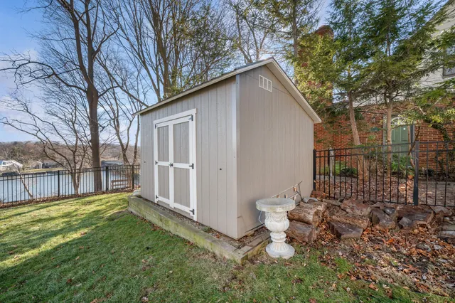 $749,000 | 2511 Riverwood Terrace, St. Joseph, MI 49085