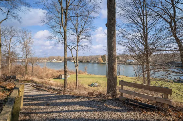 $749,000 | 2511 Riverwood Terrace, St. Joseph, MI 49085