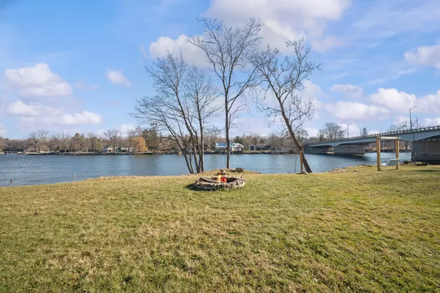 $749,000 | 2511 Riverwood Terrace, St. Joseph, MI 49085