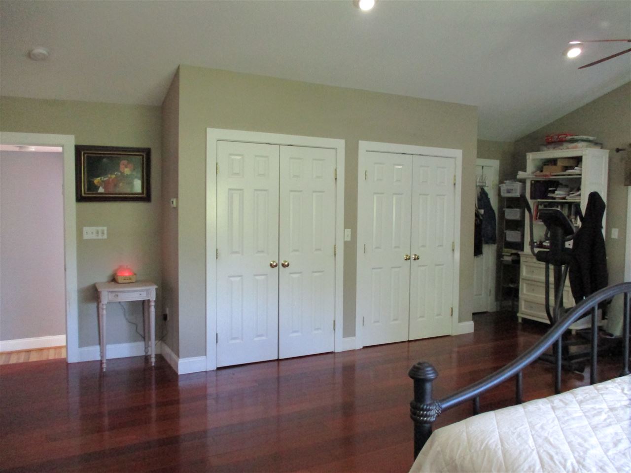 79 Frost Road Derry, NH 03038 - Photo 16 of 35