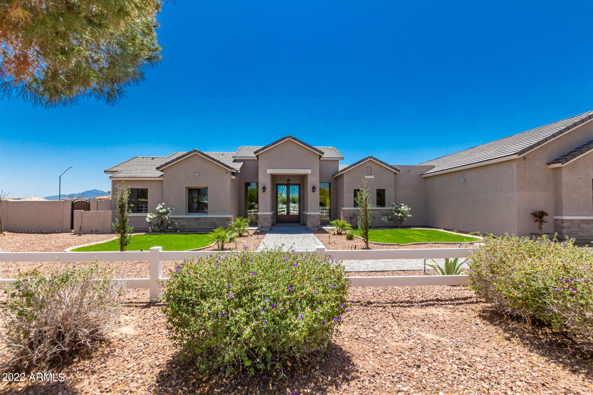 16301 West Yuma Road Goodyear, AZ 85338 - Photo 3 of 44 0009-6 - Yuma