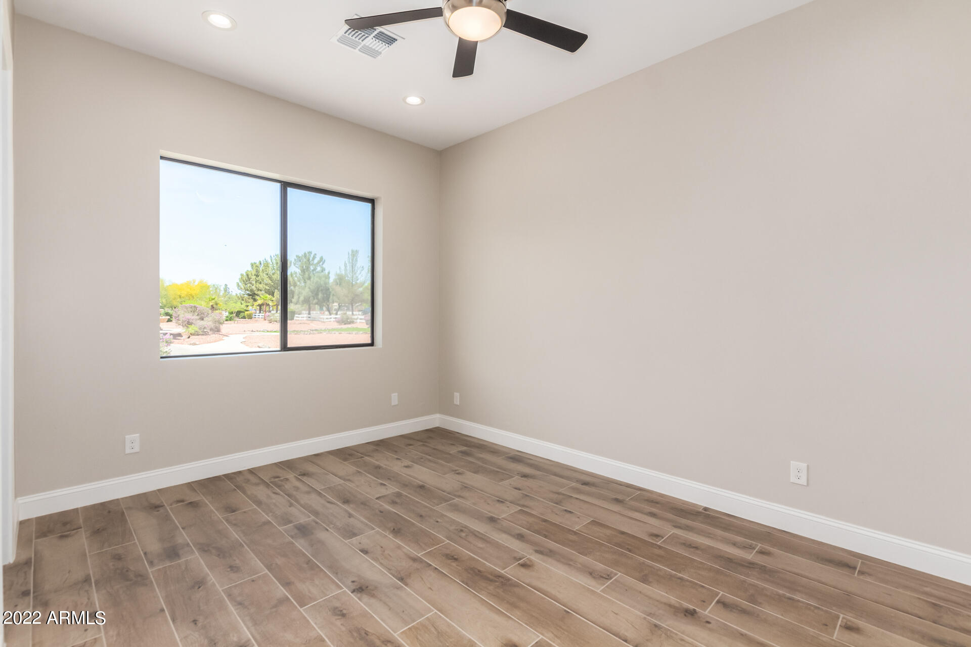 16301 West Yuma Road Goodyear, AZ 85338 - Photo 35 of 44 0038-35 - Yuma