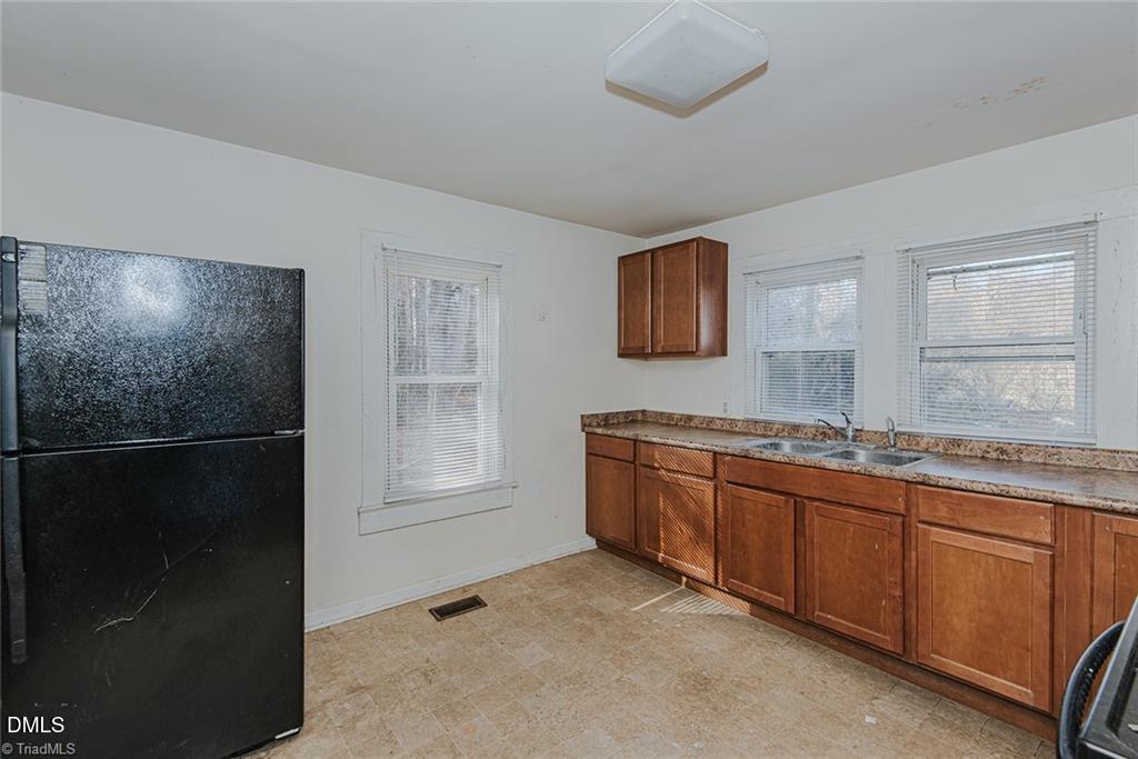 1364 Rauhut Street Burlington, NC 27217 - Photo 8 of 37 GetMedia - 2026-07-01T090327.158