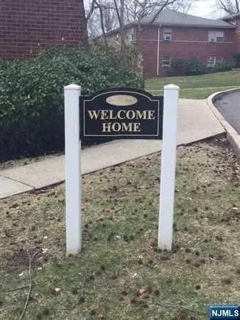 $2,800 | 280-320 Oak Street, Unit 320C, Ridgewood, NJ 07450