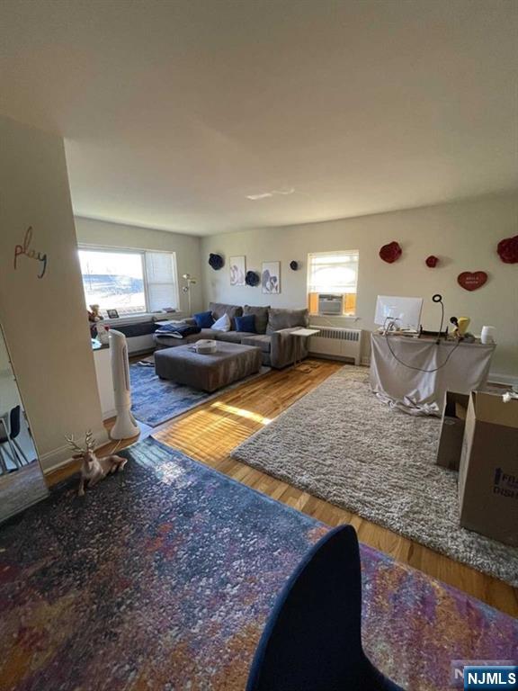 280-320 Oak Street, Unit 320C Ridgewood, NJ 07450 - Photo 4 of 25 a living room with furniture and a couch