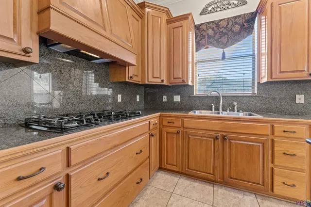 $510,999 | 37315 Lakeshore Avenue, Prairieville, LA 70769