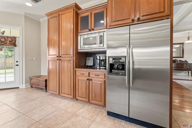 $510,999 | 37315 Lakeshore Avenue, Prairieville, LA 70769