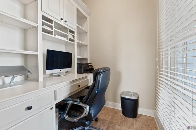 $510,999 | 37315 Lakeshore Avenue, Prairieville, LA 70769