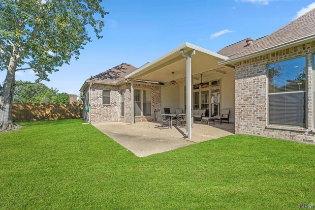 $510,999 | 37315 Lakeshore Avenue, Prairieville, LA 70769