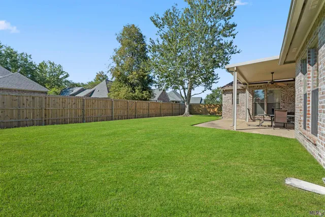 $510,999 | 37315 Lakeshore Avenue, Prairieville, LA 70769