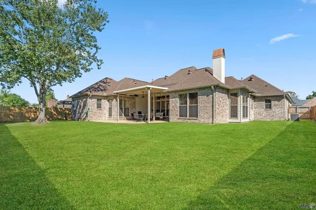 $510,999 | 37315 Lakeshore Avenue, Prairieville, LA 70769