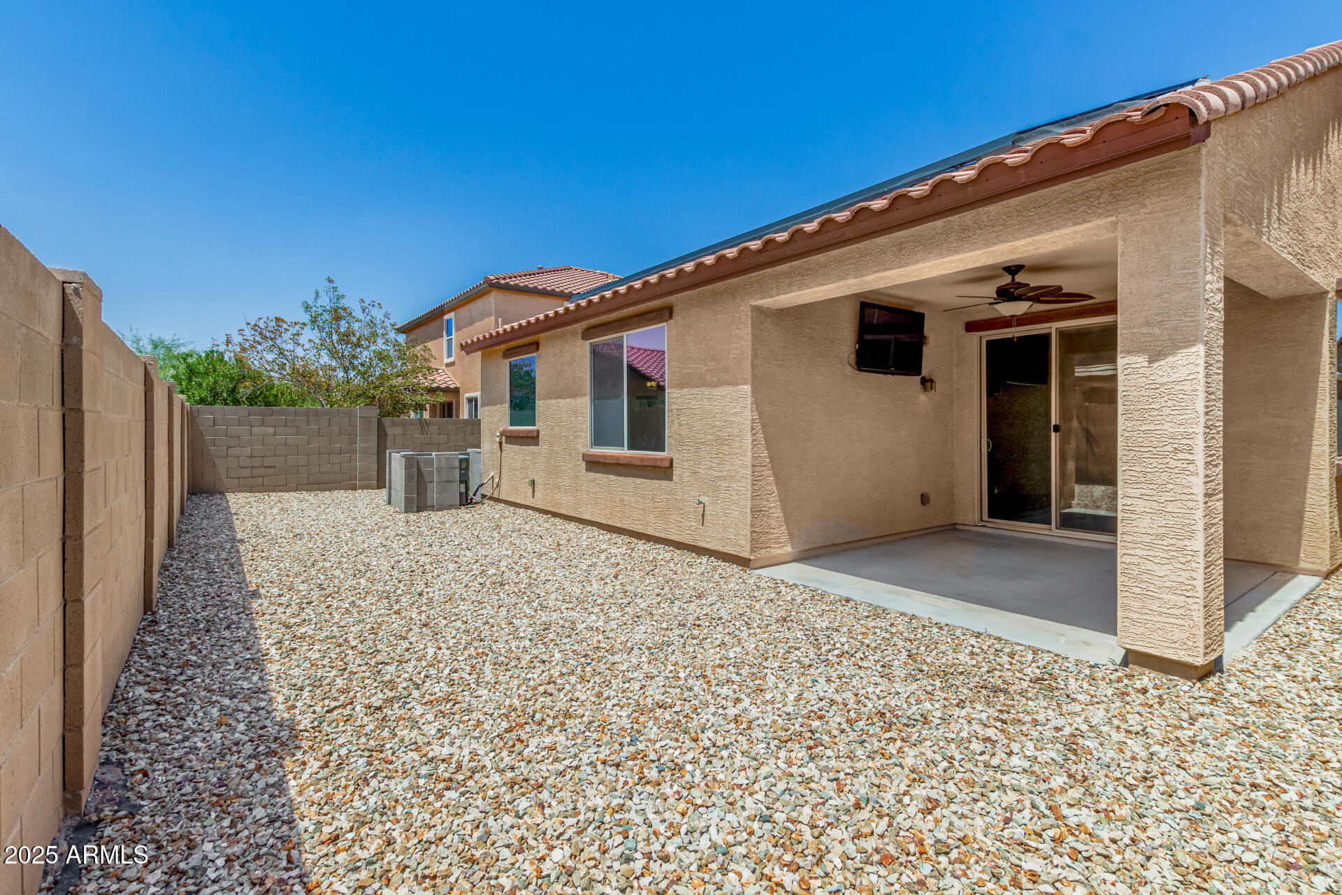 3313 West Gran Paradiso Drive Phoenix, AZ 85086 - Photo 28 of 31 a front view of a house with a yard