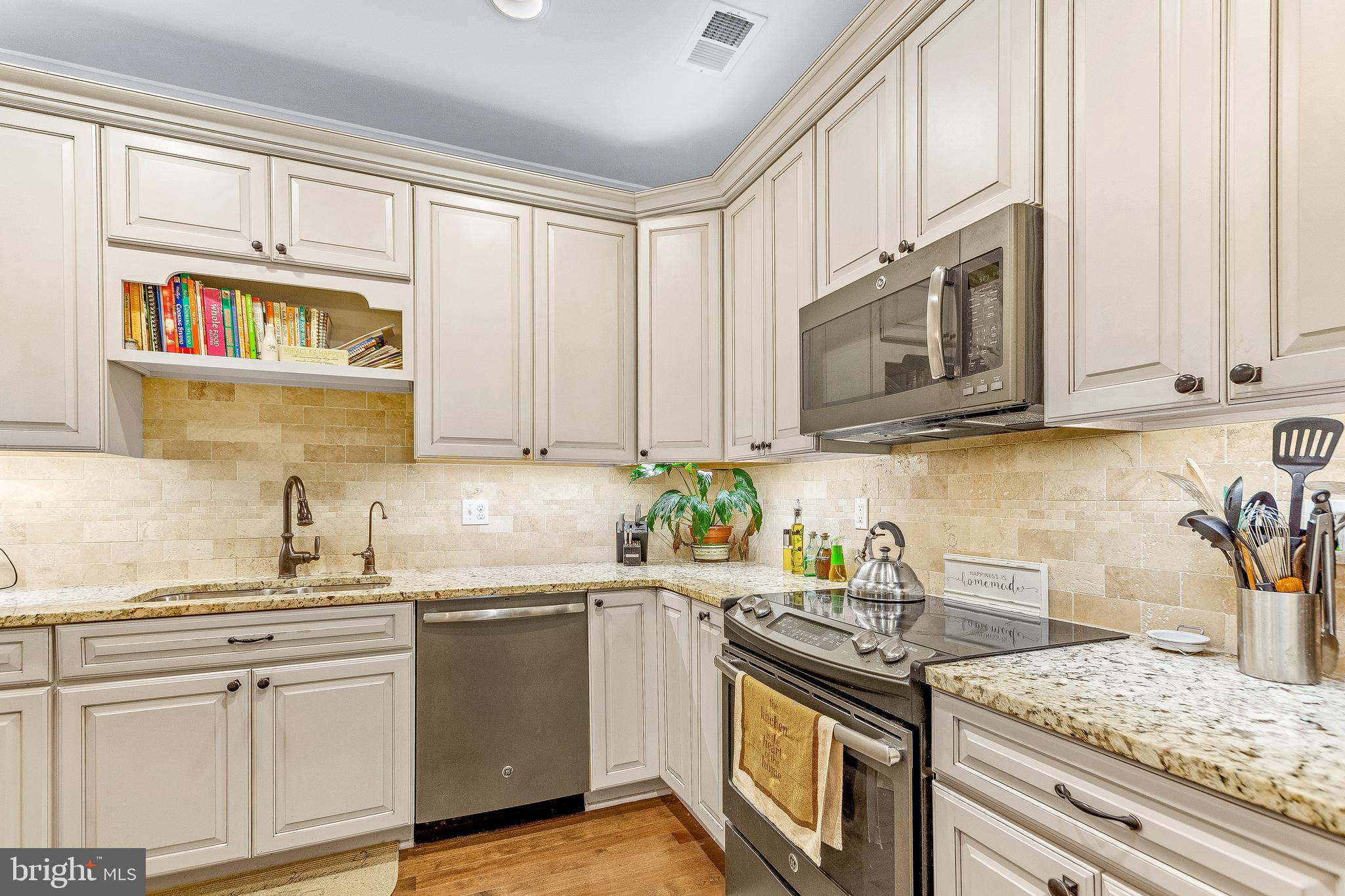 198 3 Rivers Road Harwood, MD 20776 - Photo 21 of 41 Kitchen 3