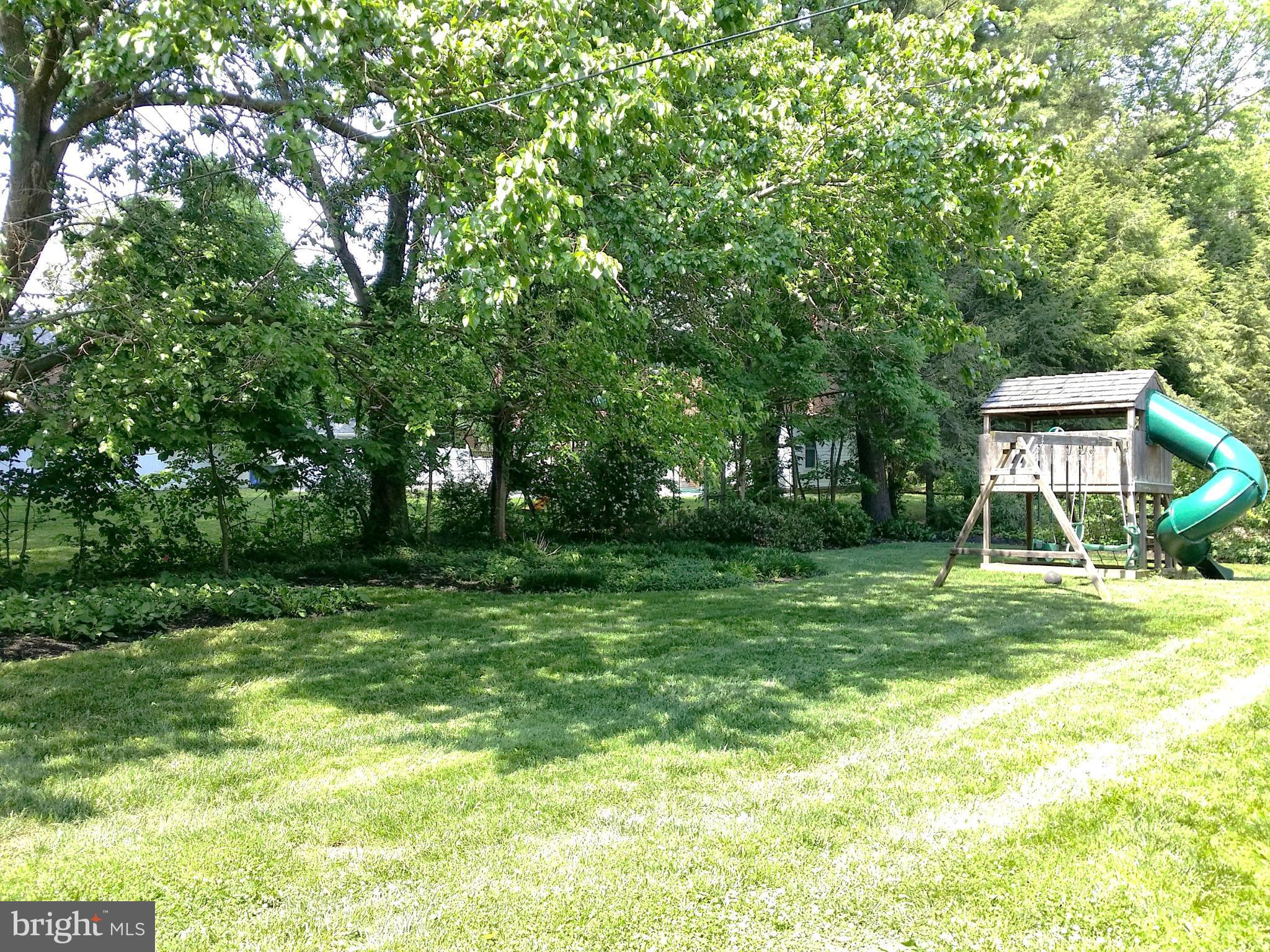 3502 Fallstaff Road Baltimore, MD 21215 - Photo 13 of 14 Backyard and Playset