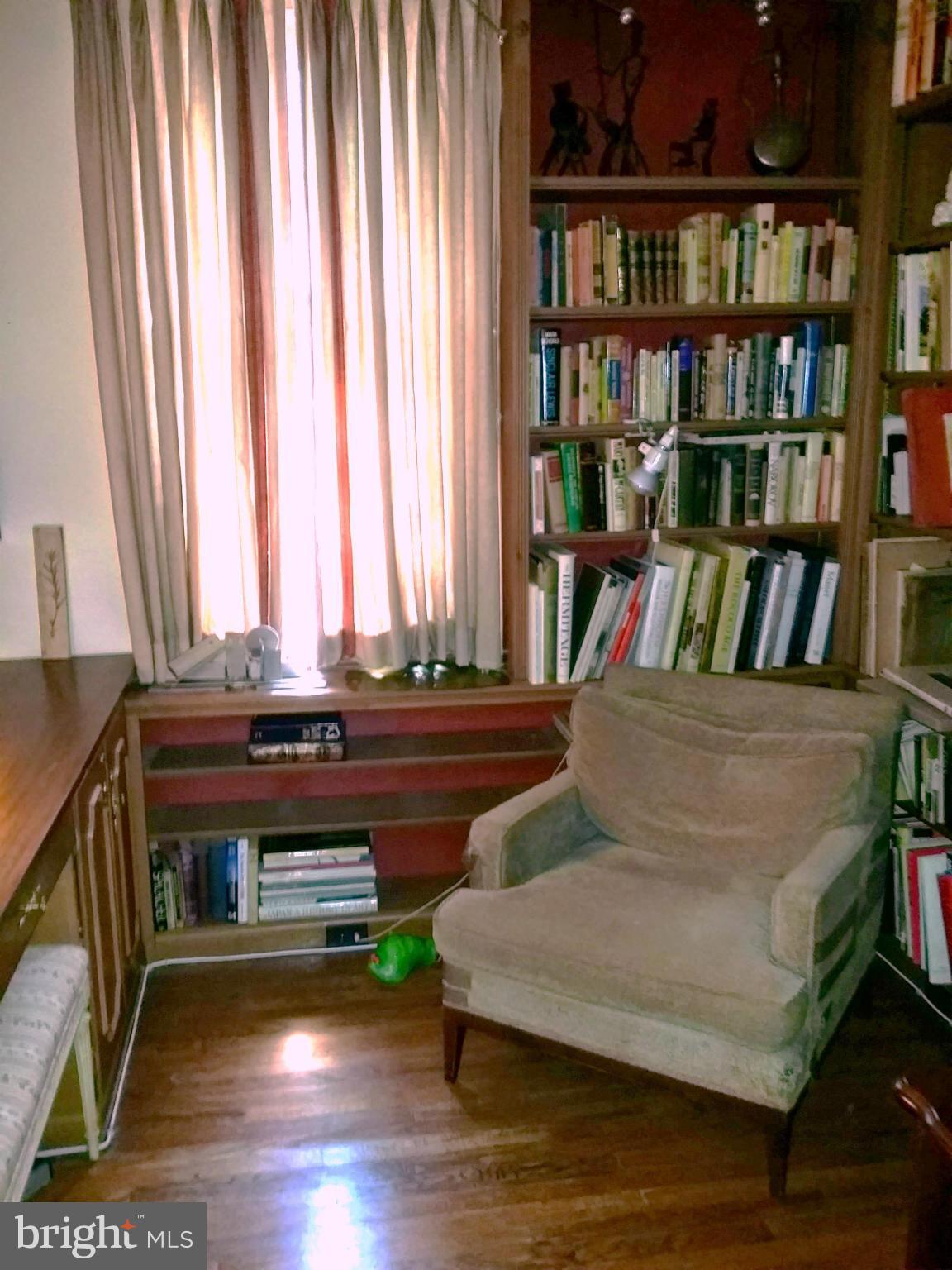 3502 Fallstaff Road Baltimore, MD 21215 - Photo 4 of 14 Office