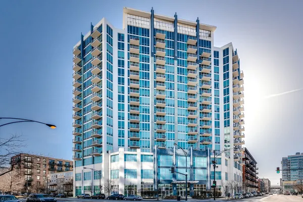 $4,000 | 1600 South Indiana Avenue, Unit 1807, Chicago, IL 60616