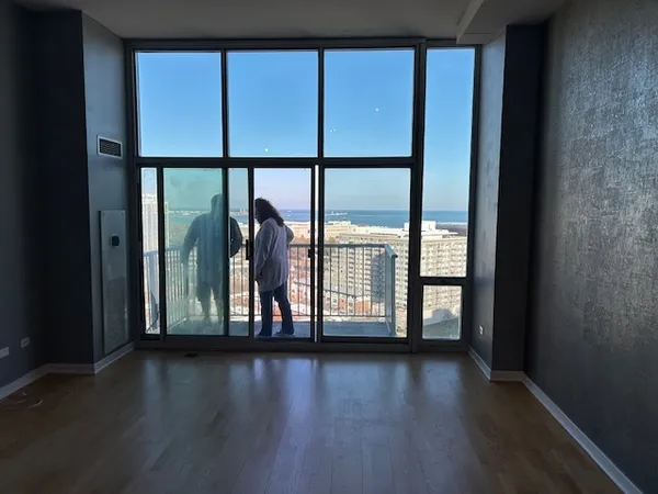 $4,000 | 1600 South Indiana Avenue, Unit 1807, Chicago, IL 60616