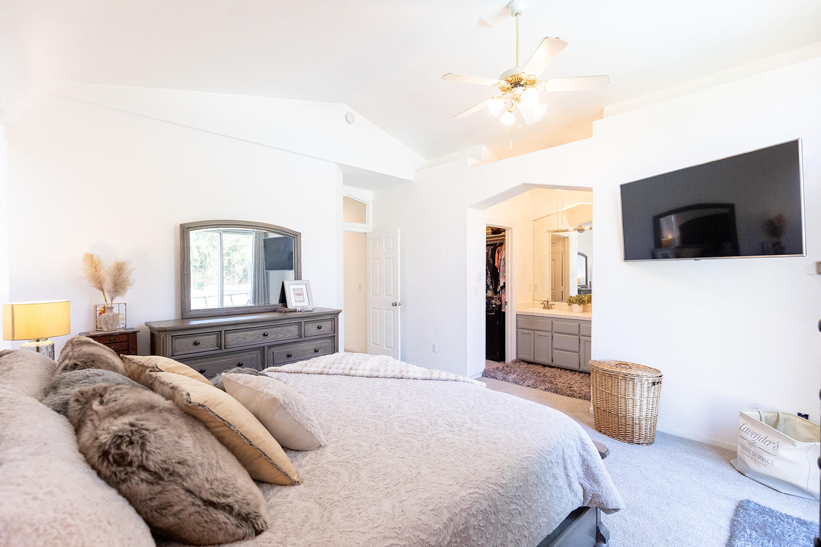 3363 Lawrence Road Redding, CA 96002 - Photo 17 of 33 a bedroom with a bed and a flat screen tv