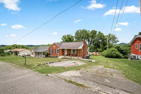 $275,000 | 412 Lehman Street, Woodbury, TN 37190