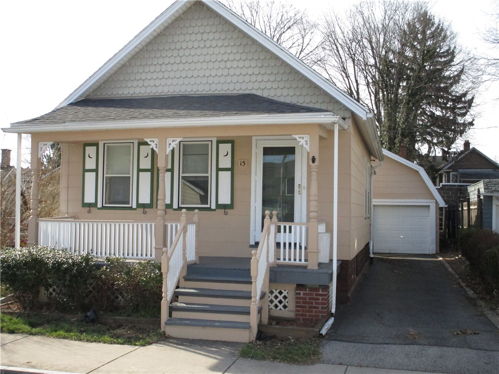 15 Bloomfield Place Rochester, NY 14620 - Photo 1 of 1
