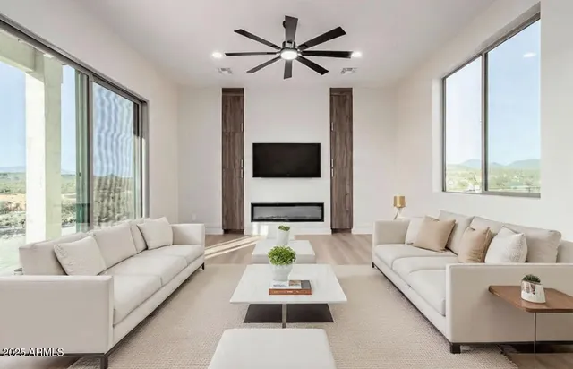 $699,990 | 2605 West Ute Court, New River, AZ 85087